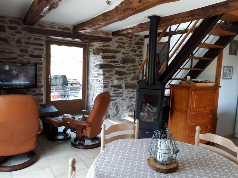 Hébergement de vacances Petite Bergerie En Pierres Confort Salles-Curan